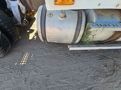 Freightliner FLD112 Hydraulic Tank