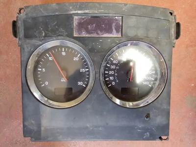 Kenworth T800 Instrument Panel Cluster