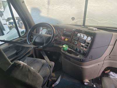 Freightliner Cascadia 125 Interior Part