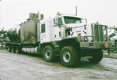 Tank And Steamer Unit, Has Pup Hitch
