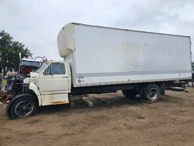 Ford F-600 Salvage Truck