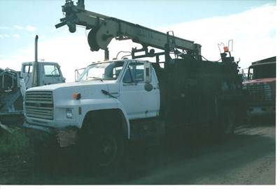 Ford F-700 Salvage Truck