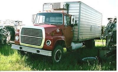 Ford F-700 Salvage Truck