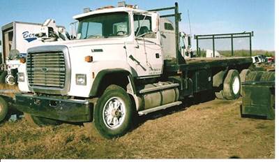 Ford L9000 Salvage Truck