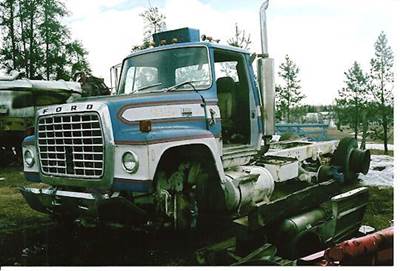 Ford LT9000 Salvage Truck