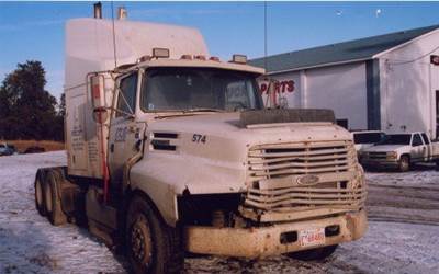 Ford LTL9000 Salvage Truck