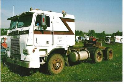 Freightliner COE Salvage Truck
