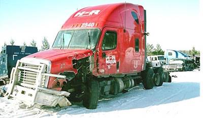 Freightliner Cascadia Salvage Truck