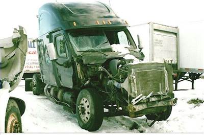 Freightliner Cascadia Salvage Truck