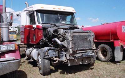 Freightliner Century Class 112 Salvage Truck