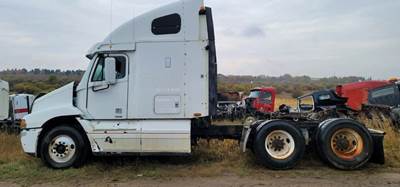 Freightliner Century Class 112 Salvage Truck