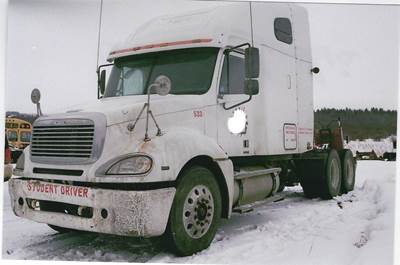 Freightliner Columbia Salvage Truck