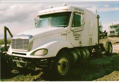 Freightliner Columbia Salvage Truck