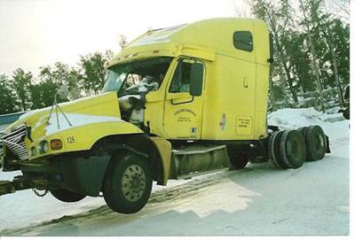 Freightliner Columbia Salvage Truck