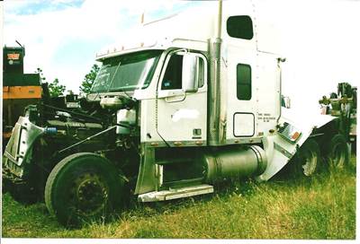 Freightliner Coronado Salvage Truck