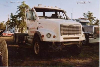 Freightliner FL112 Salvage Truck