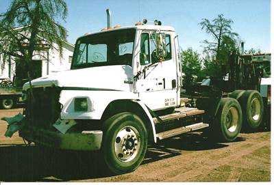 Freightliner FL80 Salvage Truck