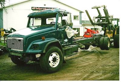 Freightliner FL80 Salvage Truck