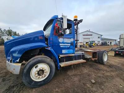 Freightliner FL80 Salvage Truck