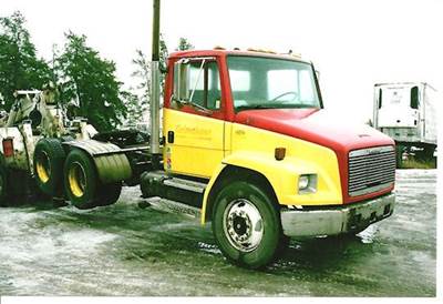 Freightliner FL80 Salvage Truck