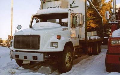 Freightliner FL80 Salvage Truck