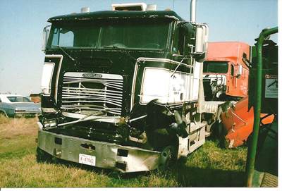 Freightliner FLB HIGH Salvage Truck