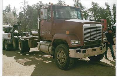 Freightliner FLC112 Salvage Truck