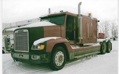 Freightliner FLD120 Salvage Truck