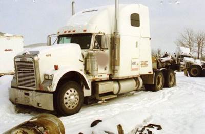 Freightliner FLD120 Salvage Truck
