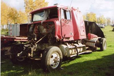 Freightliner FLD120 Salvage Truck