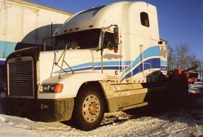 Freightliner FLD120 Salvage Truck
