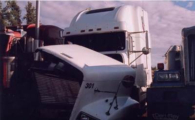 Freightliner FLD120 Salvage Truck