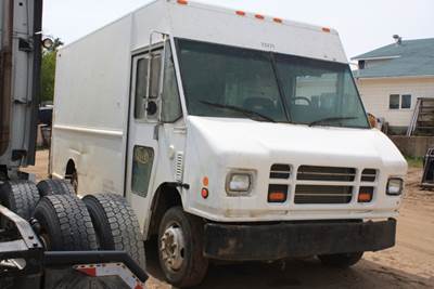 Freightliner MT45 Salvage Truck