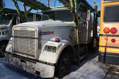 Freightliner Salvage Truck