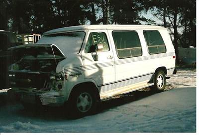 GM/Chev (HD) STEP VAN Salvage Truck