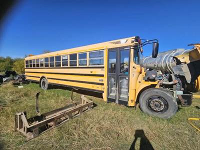 IC Bus PB105 Salvage Truck
