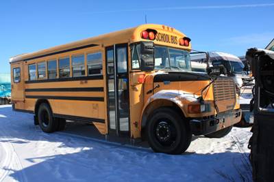 International 3800 Salvage Truck