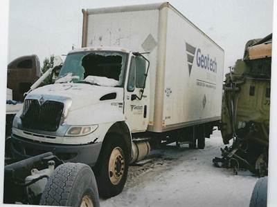 International 4300 Salvage Truck