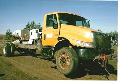 International 4300 Salvage Truck