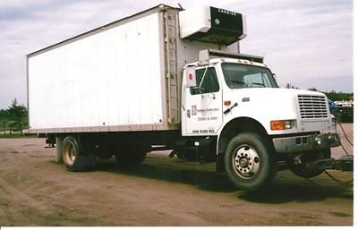 International 4700 Salvage Truck