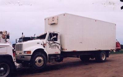 International 4700 Salvage Truck