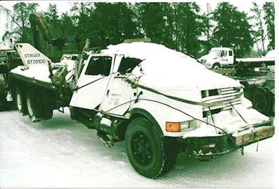 International 4700 Salvage Truck