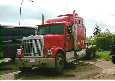 International 9370 Salvage Truck