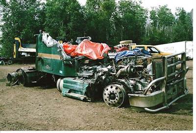 International 9400i Salvage Truck