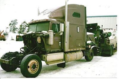 International 9900 Salvage Truck