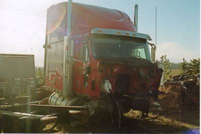 International 9900i Salvage Truck