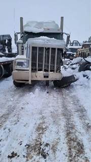International 9900i Salvage Truck