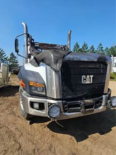 International CT660 Salvage Truck