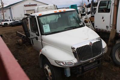 International DuraStar 4300 Salvage Truck