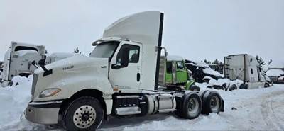 International LT625 Salvage Truck